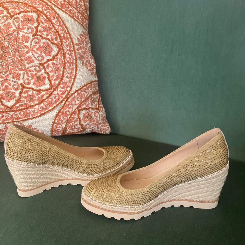 Gold / light tan Woven Espadrille Wedge Shoes EU 39